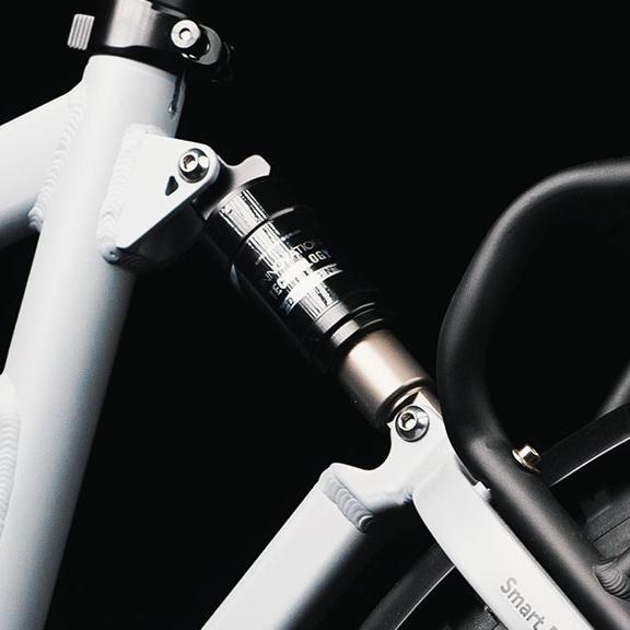 Z20 PLUS takaiskunvaimennin